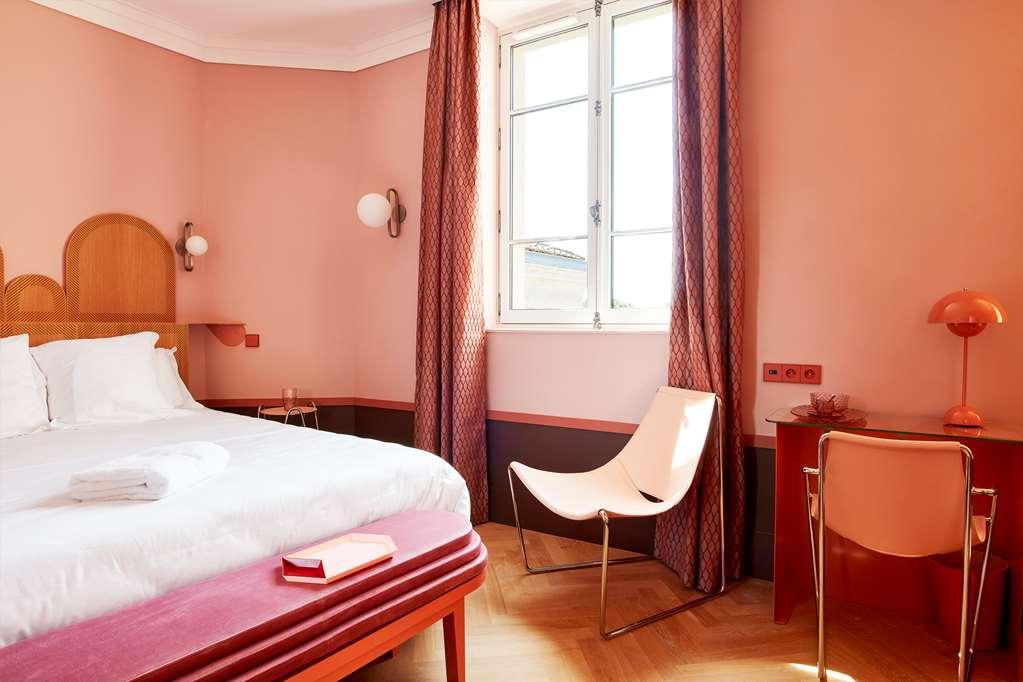 Hotel De Cambis Best Western Premier Collection Avignon Rum bild